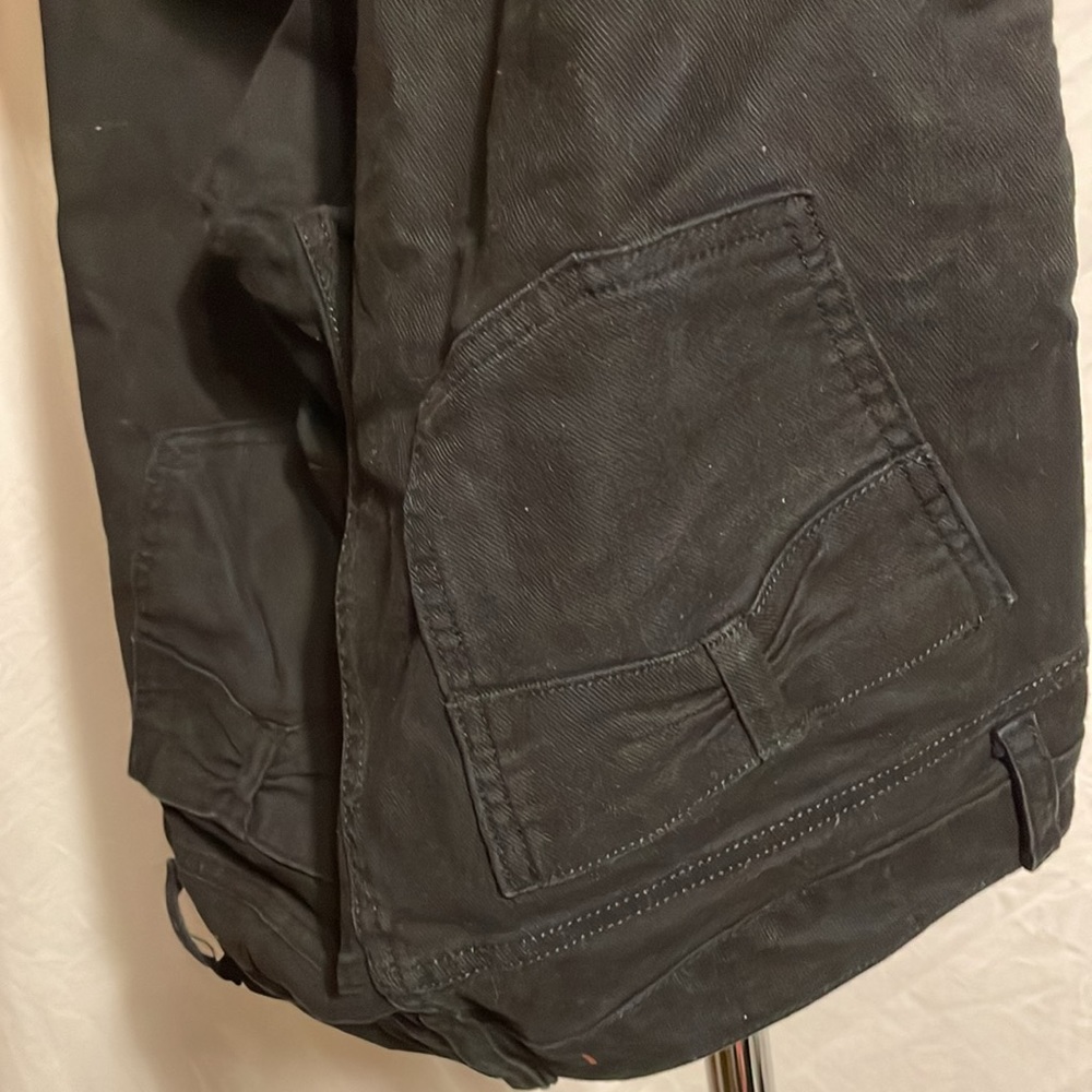Gap - Picture 5 of 9
